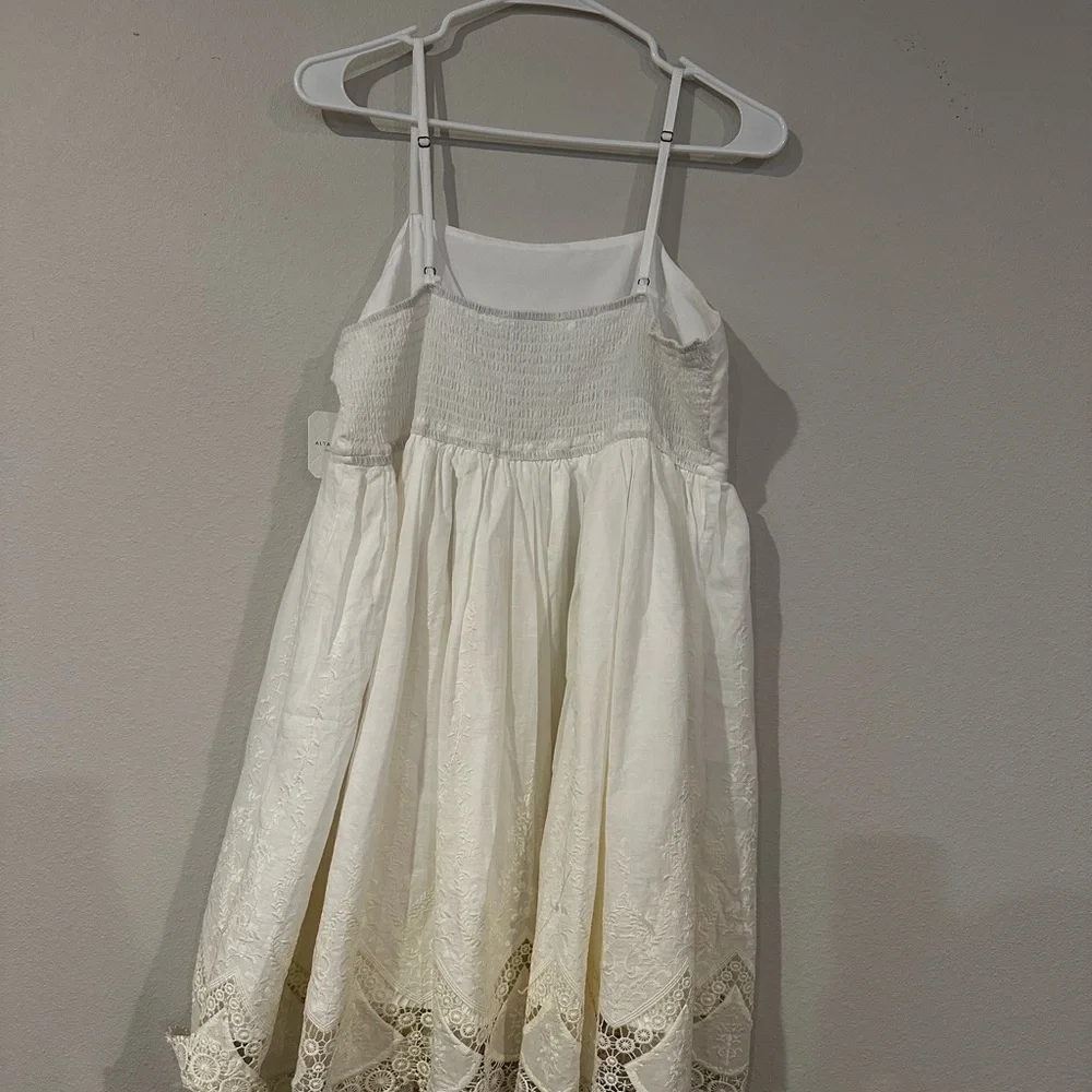 NWT Alter’d State spaghetti strap baby doll Y2K style dress in ivory extra large - Picture 5 of 5
